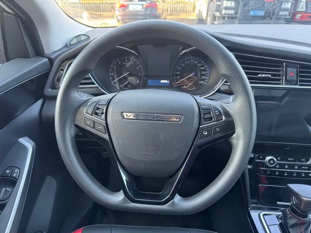Venucia D60 — миниатюра 7