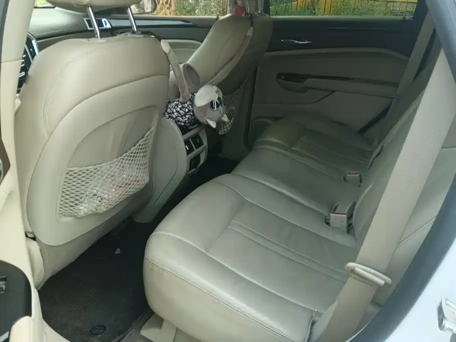 Cadillac SRX — миниатюра 11