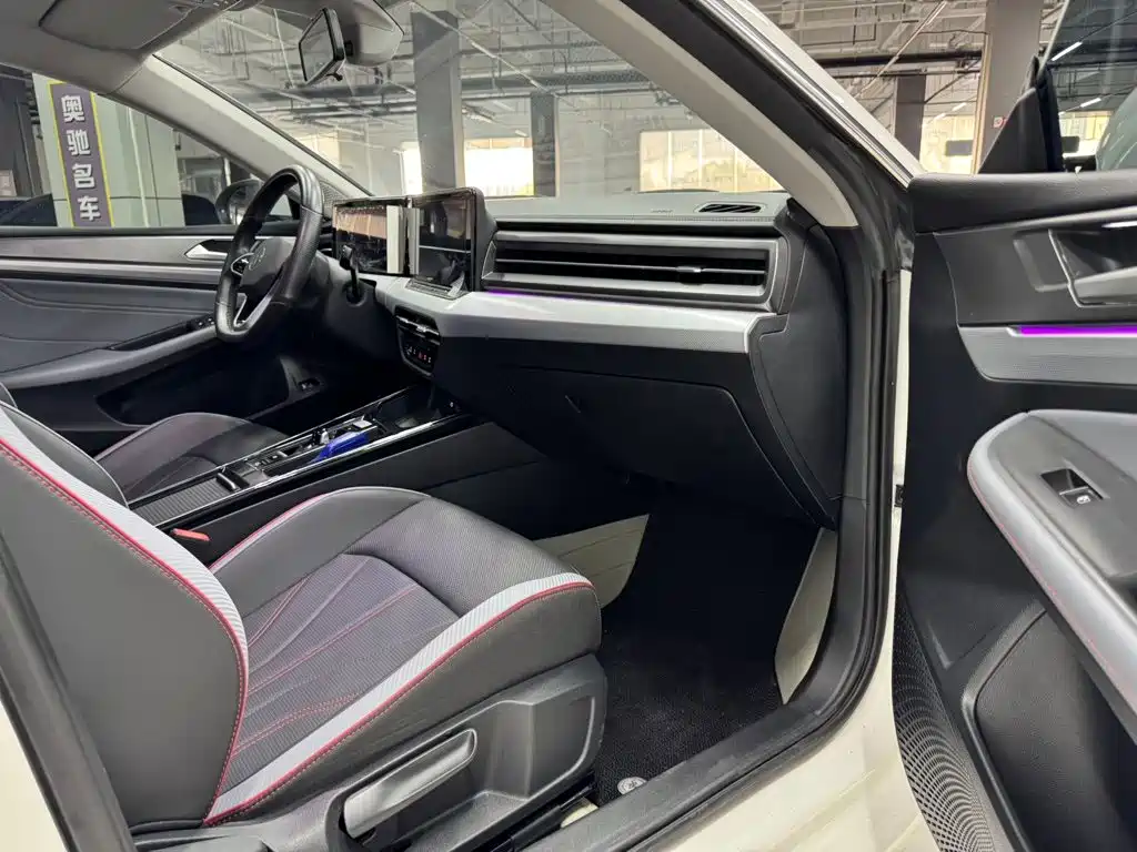 Volkswagen Lamando — миниатюра 11