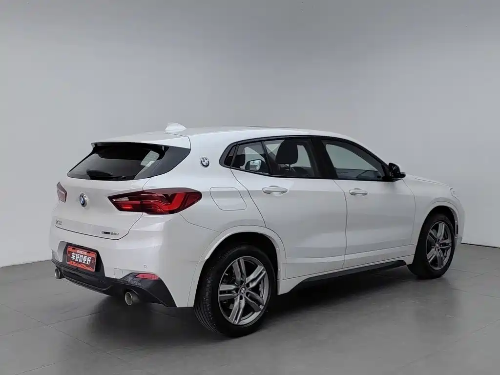 BMW X2 — миниатюра 2