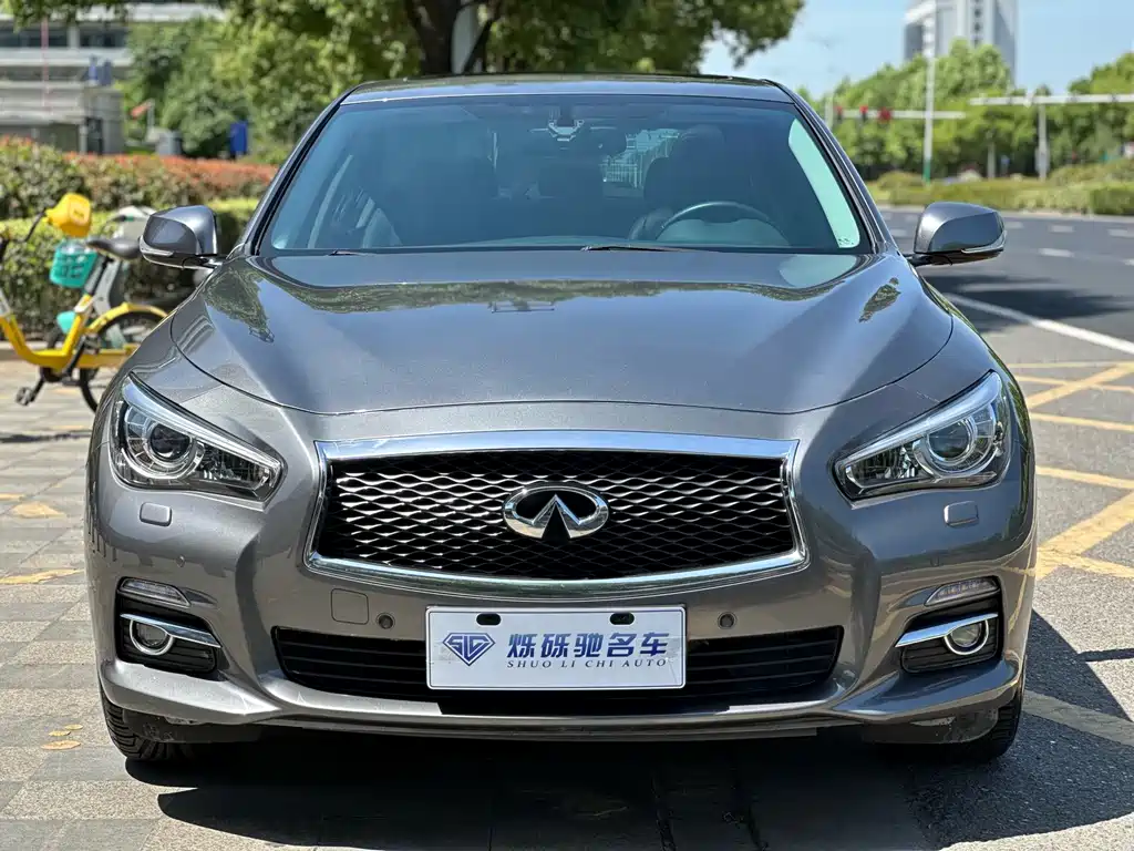 Infiniti Q50L 2016 2.0T Enjoy