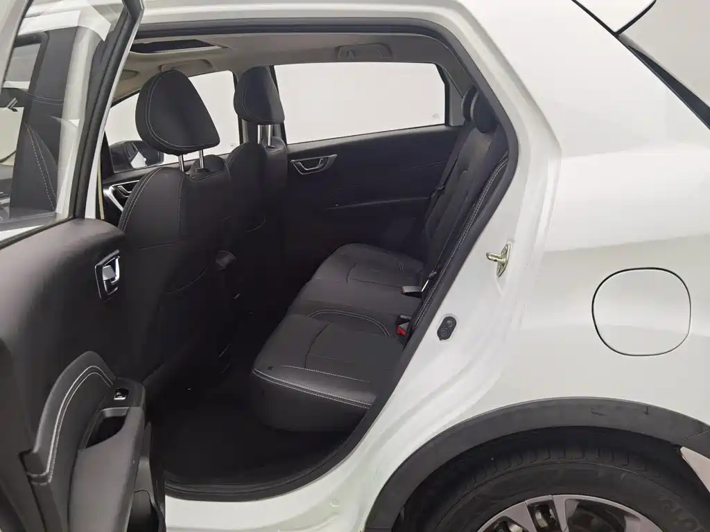 Geely Vision X3 — миниатюра 15