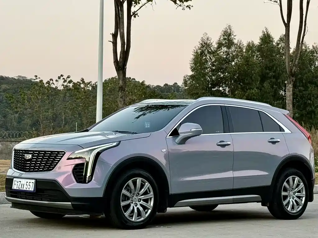 CADILLAC XT4