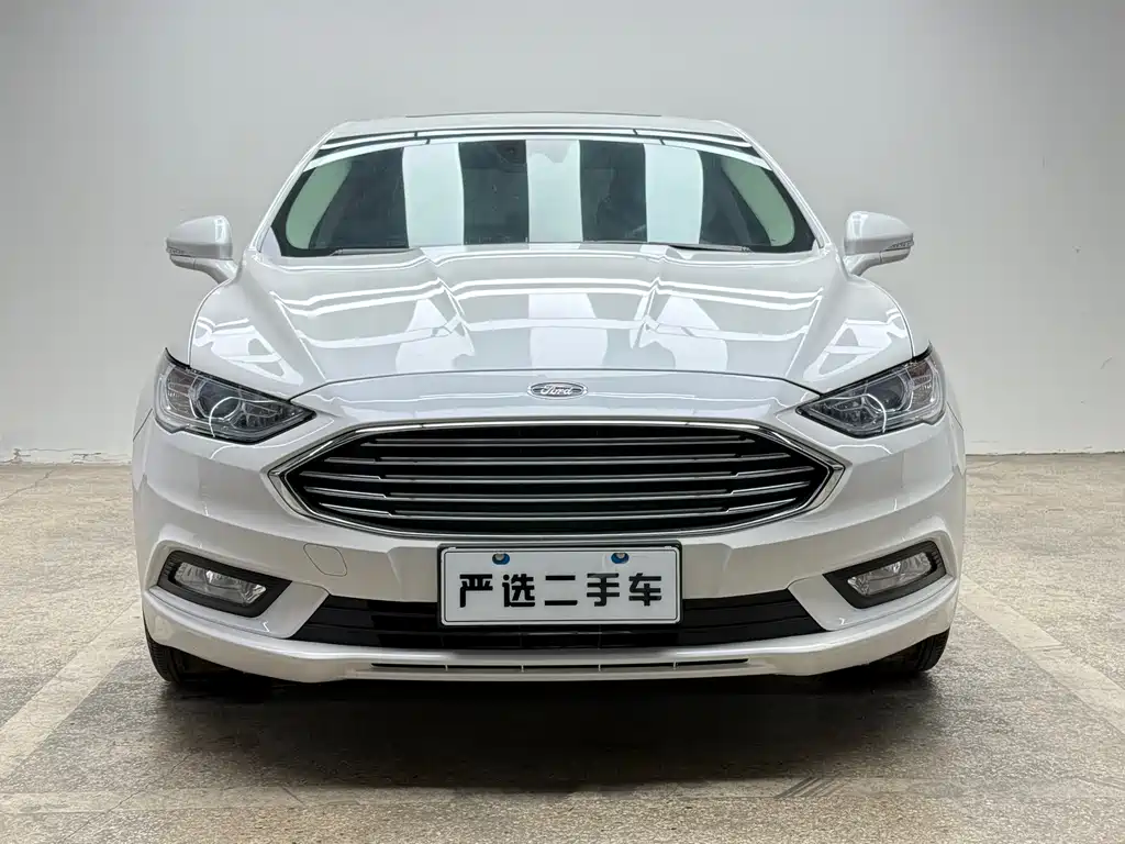 Ford Mondeo - фото 7