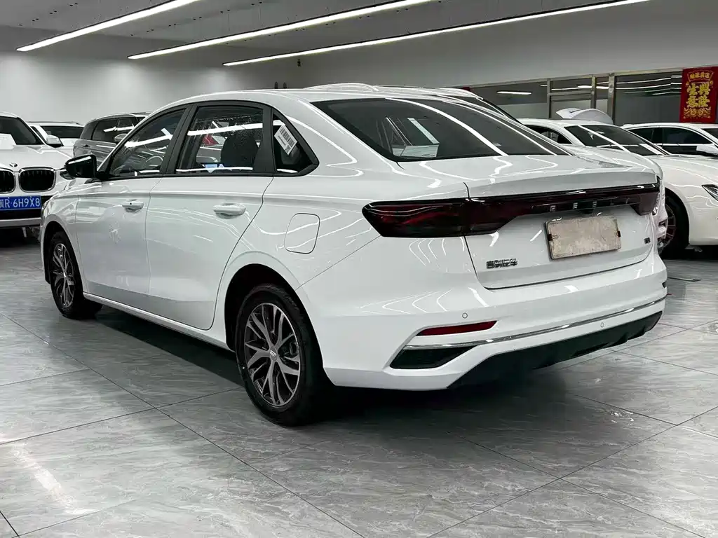 Geely Emgrand — миниатюра 4