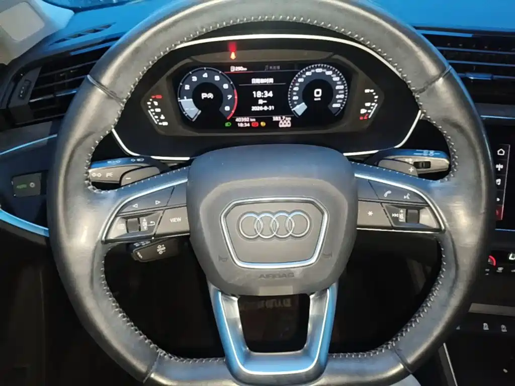 Audi Q3 — миниатюра 11