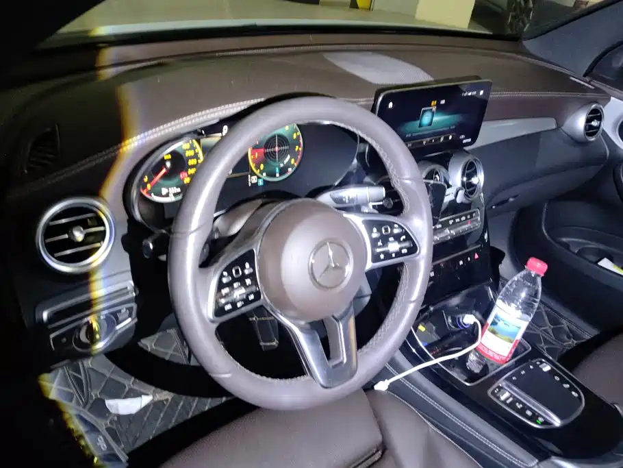 Mercedes-Benz GLC — миниатюра 12
