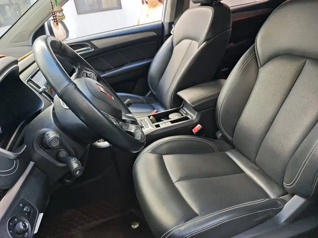 Roewe RX5 — миниатюра 8