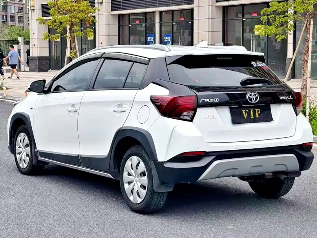 Toyota Yaris L — миниатюра 4