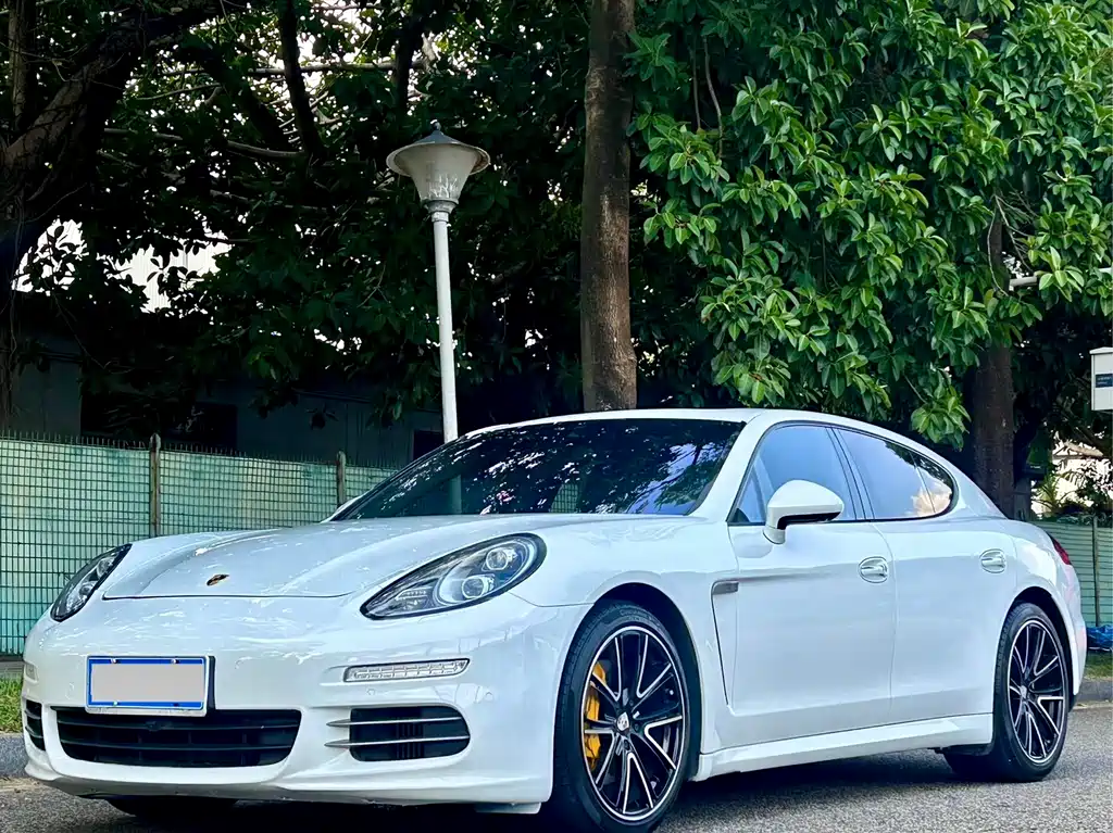 Porsche Panamera 2015