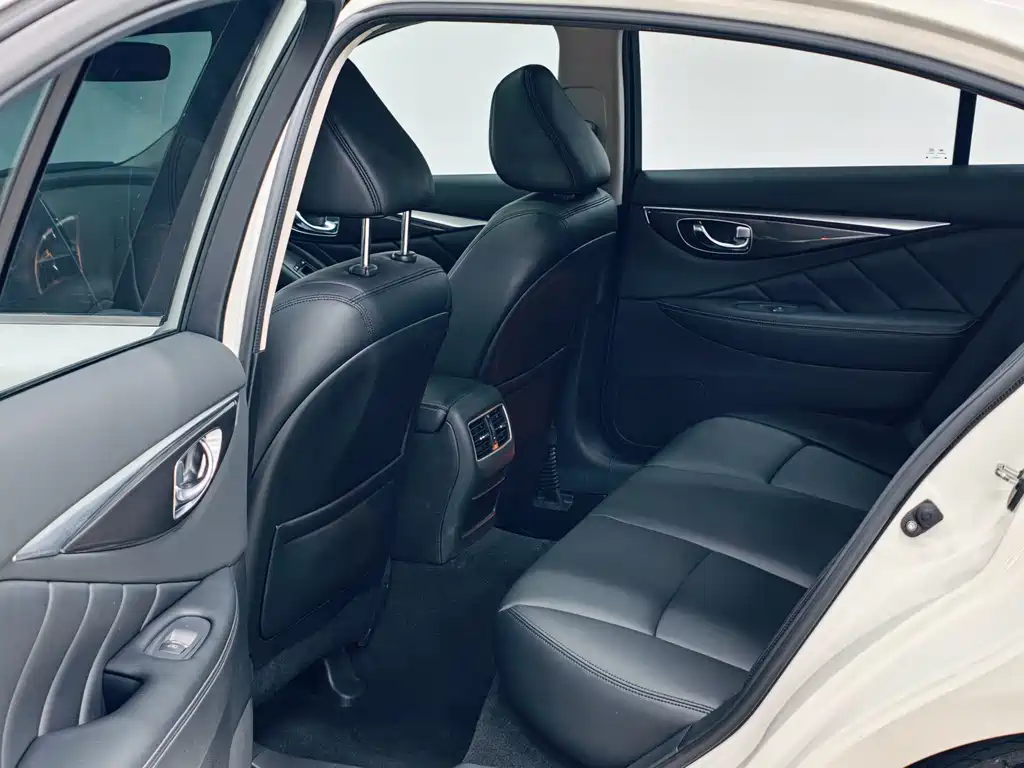Infiniti Q50L — миниатюра 5