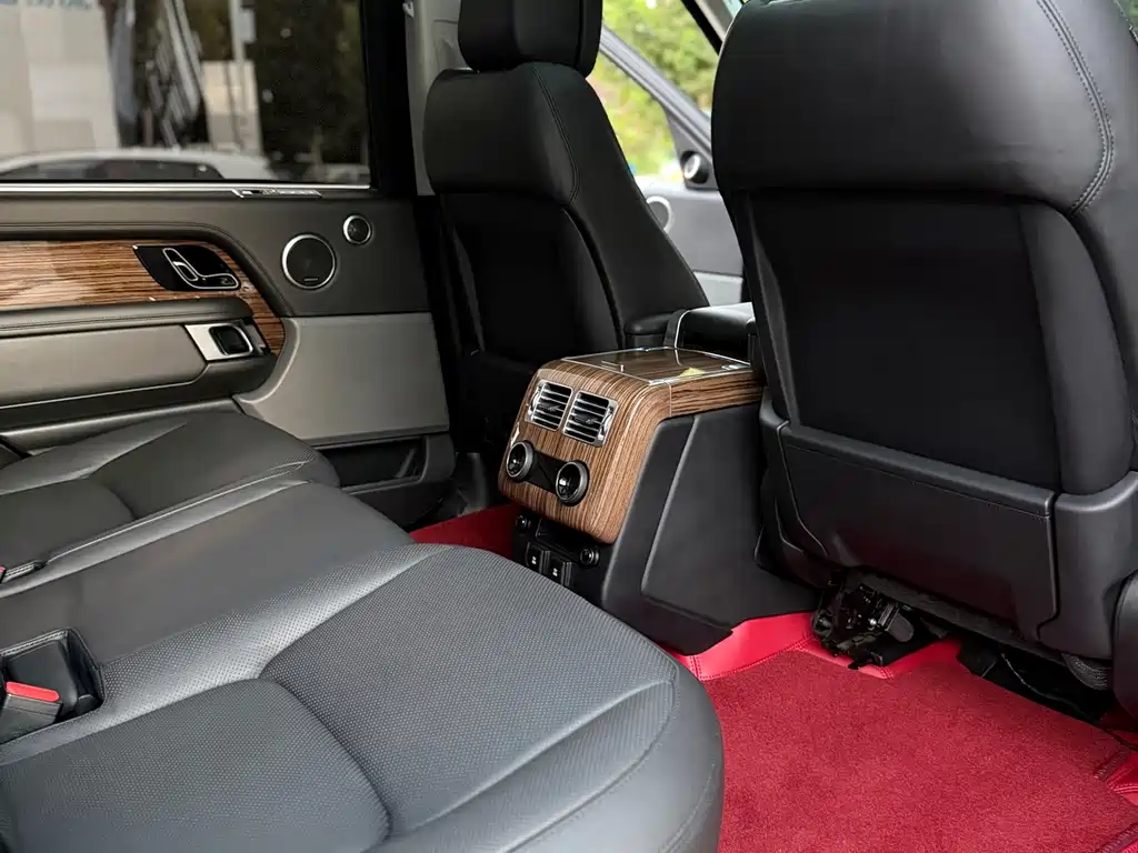 Land Rover Range Rover — миниатюра 16