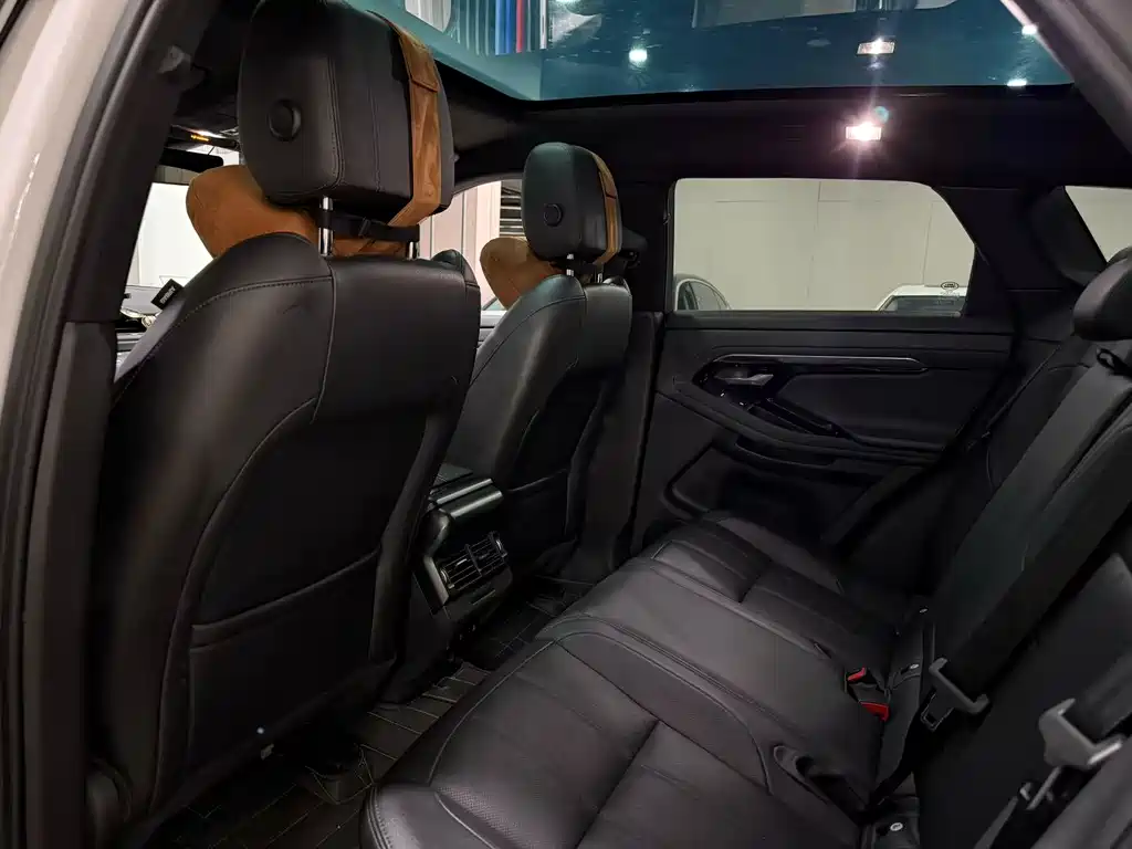 Land Rover Range Rover Evoque 2021 L 249PS R-Dynamic First edition