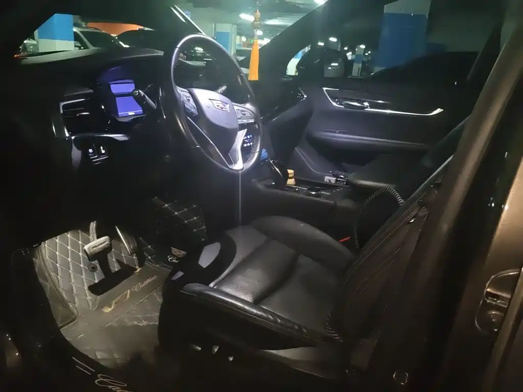 Cadillac XT6 — миниатюра 8