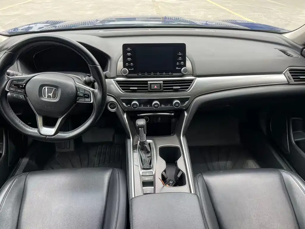 Honda Accord 2018 260TURBO Elite V