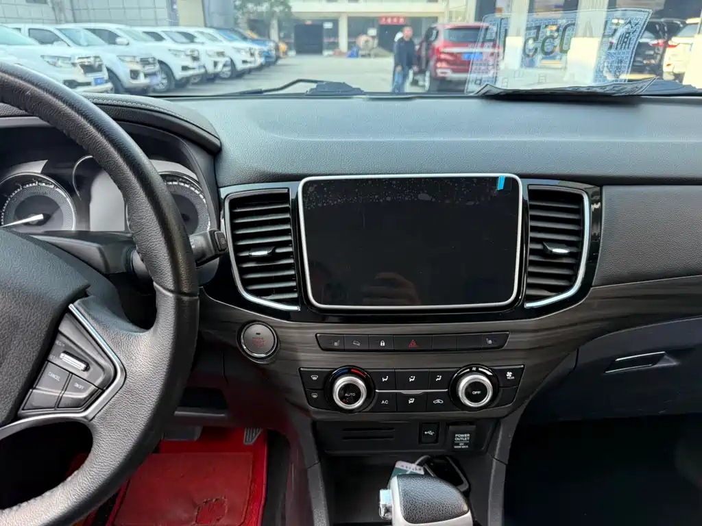 ISUZU MU X SHEPHERD RANGER