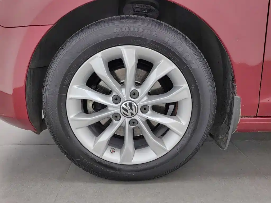 Volkswagen Golf — миниатюра 17