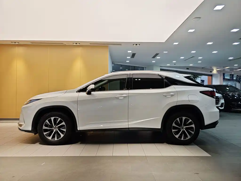 Lexus RX — миниатюра 6