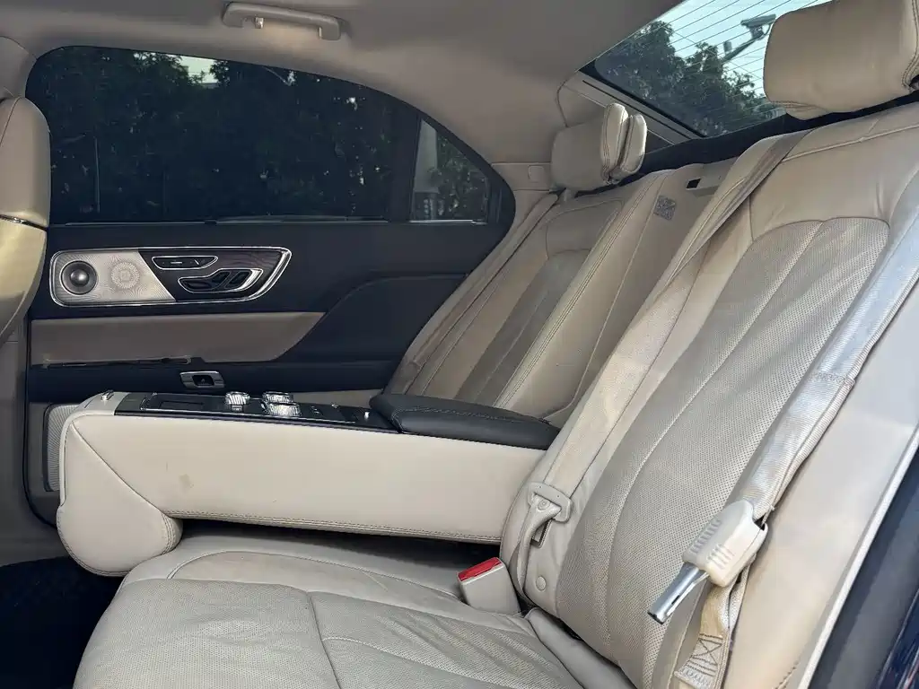 Lincoln Continental — миниатюра 10