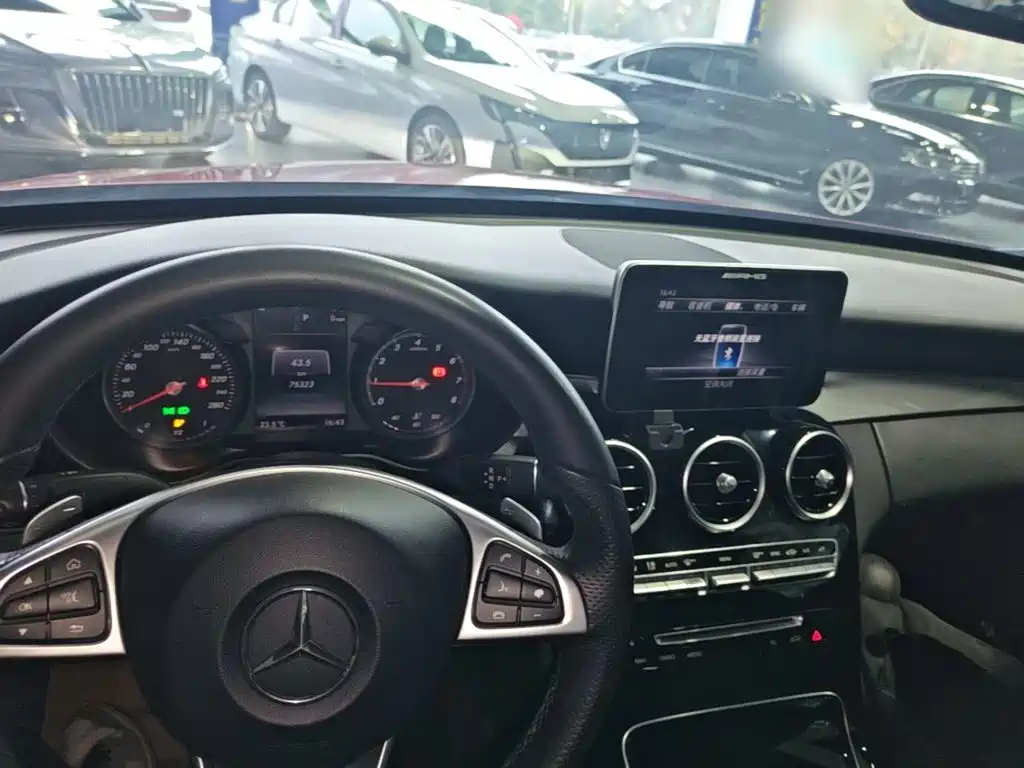 Mercedes-Benz C-Class — миниатюра 6