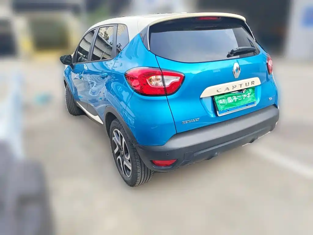 Renault Captur — миниатюра 25