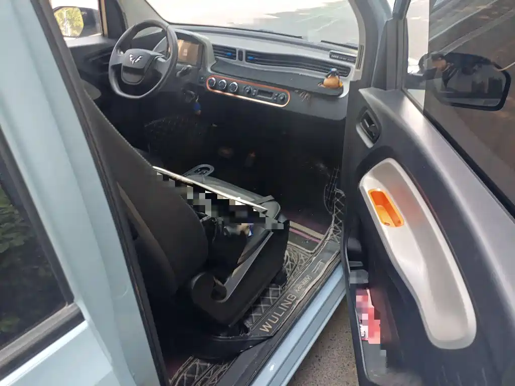 Wuling MINIEV — миниатюра 19