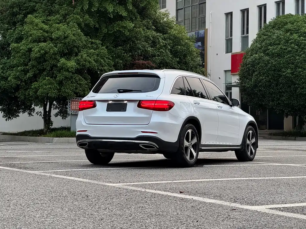 Mercedes-Benz GLC 2019 GLC 260 4MATIC Luxury