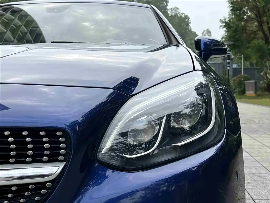 MERCEDES-BENZ SLC