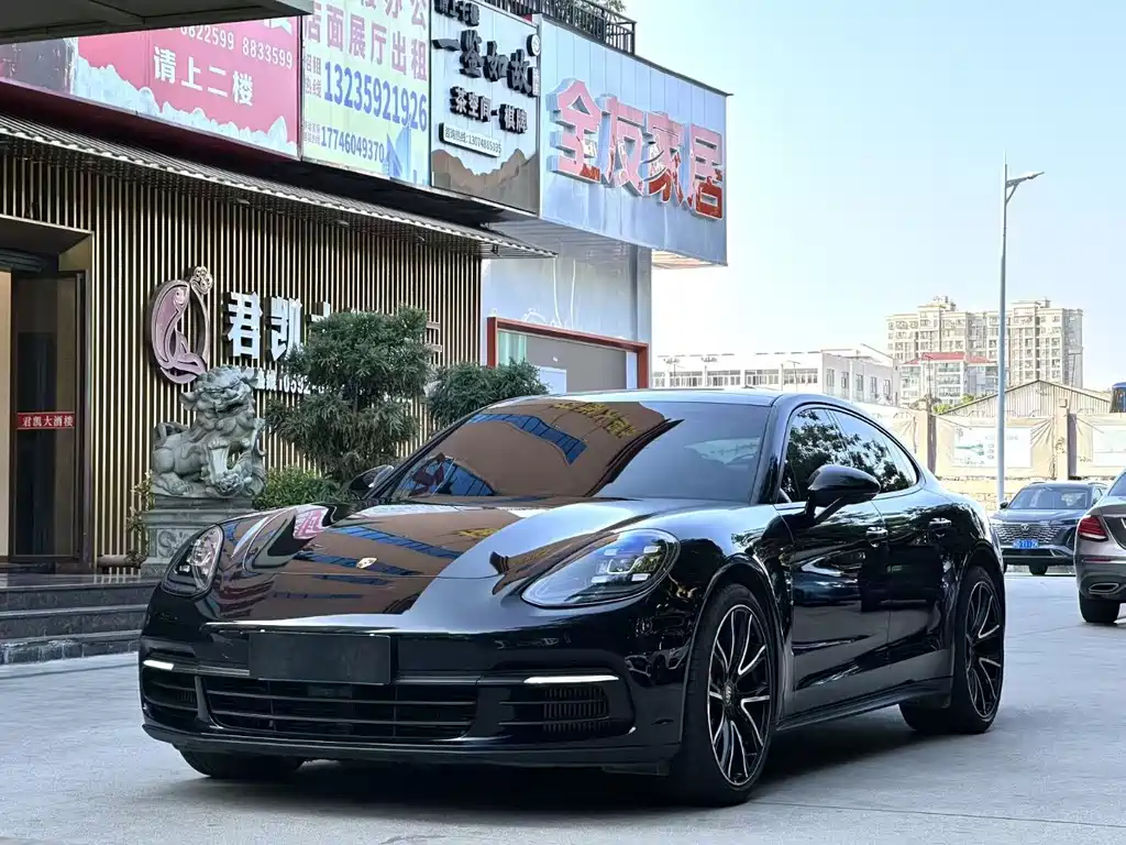 Porsche Panamera 2020
