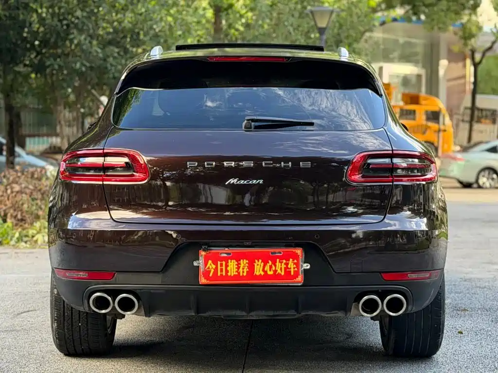 Porsche Macan — миниатюра 5