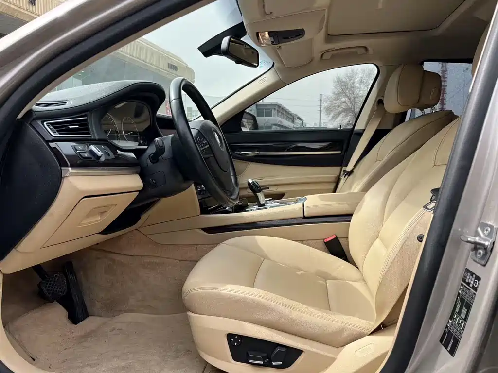 BMW 7 Series 7 2009 730Li Lead