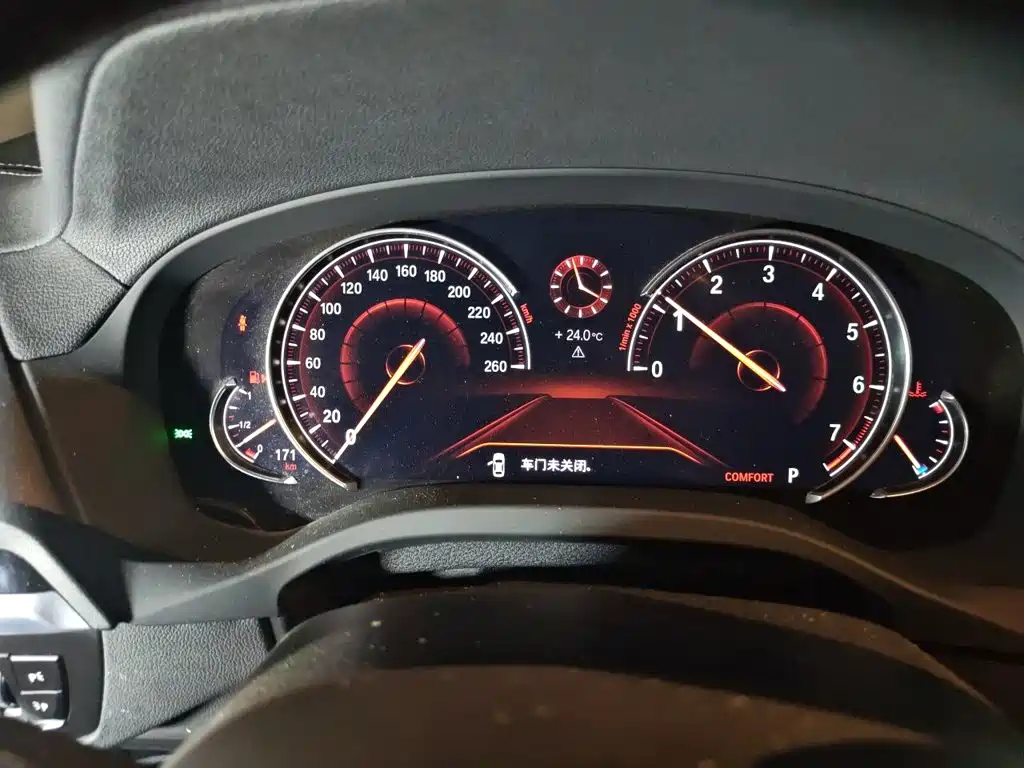BMW X3 — миниатюра 7