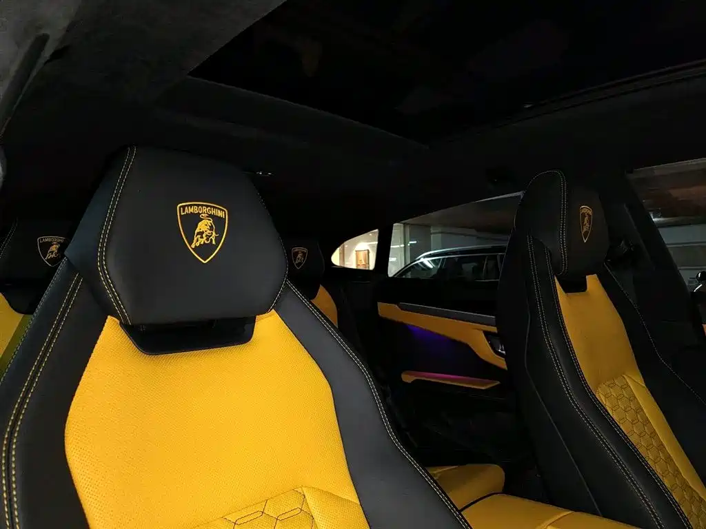 Lamborghini Urus — фотографии объявления, Фото 13