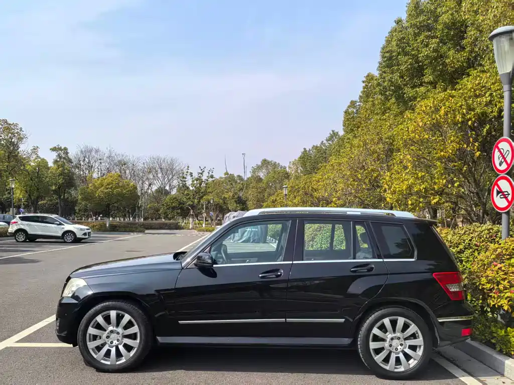Mercedes-Benz GLK 2010 GLK 300 4MATIC Fashion