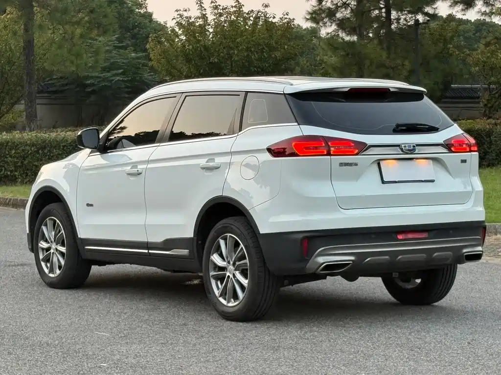 Geely Boyue — миниатюра 20