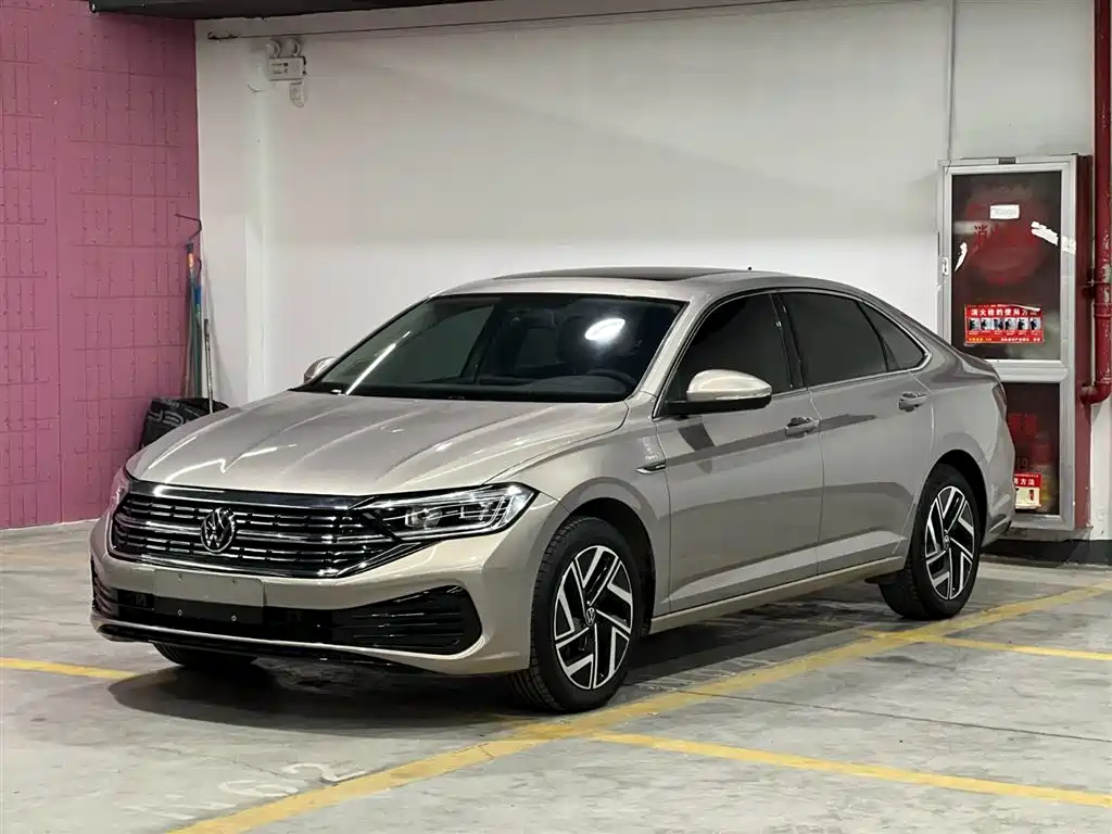Volkswagen Sagitar 2022
