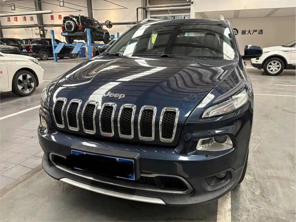 Jeep Cherokee — миниатюра 2