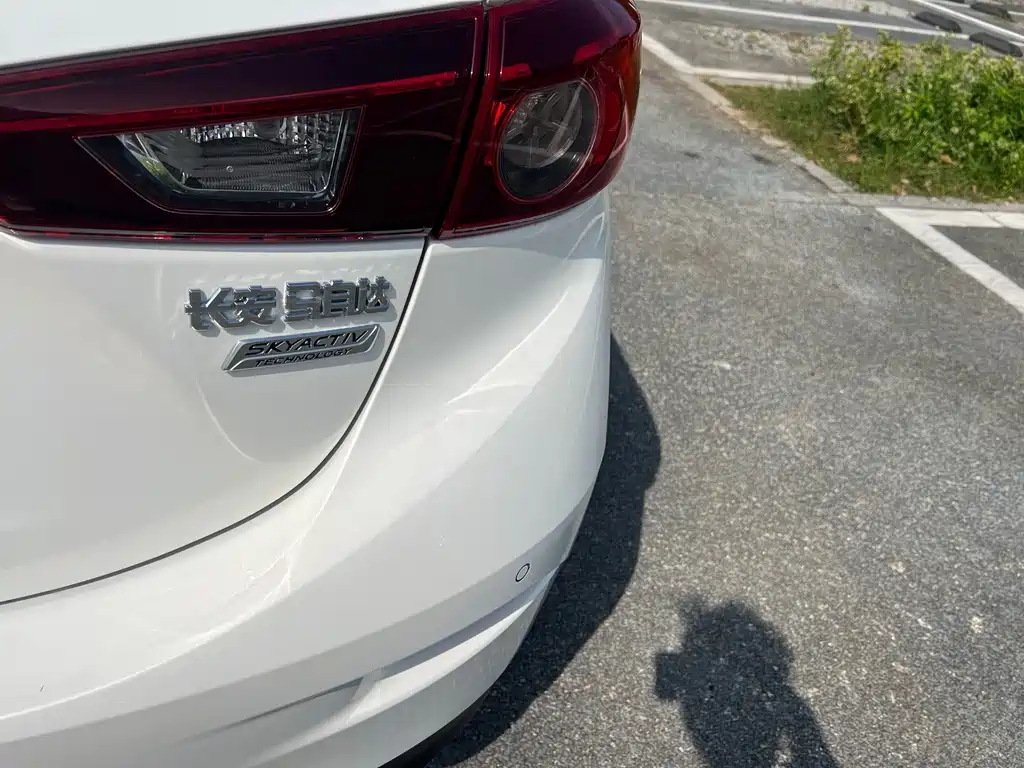 Mazda 3 Axela — миниатюра 8
