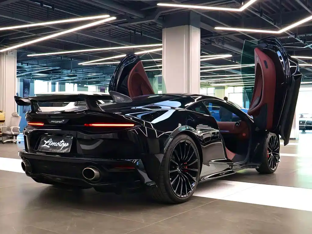 McLaren GT — миниатюра 6