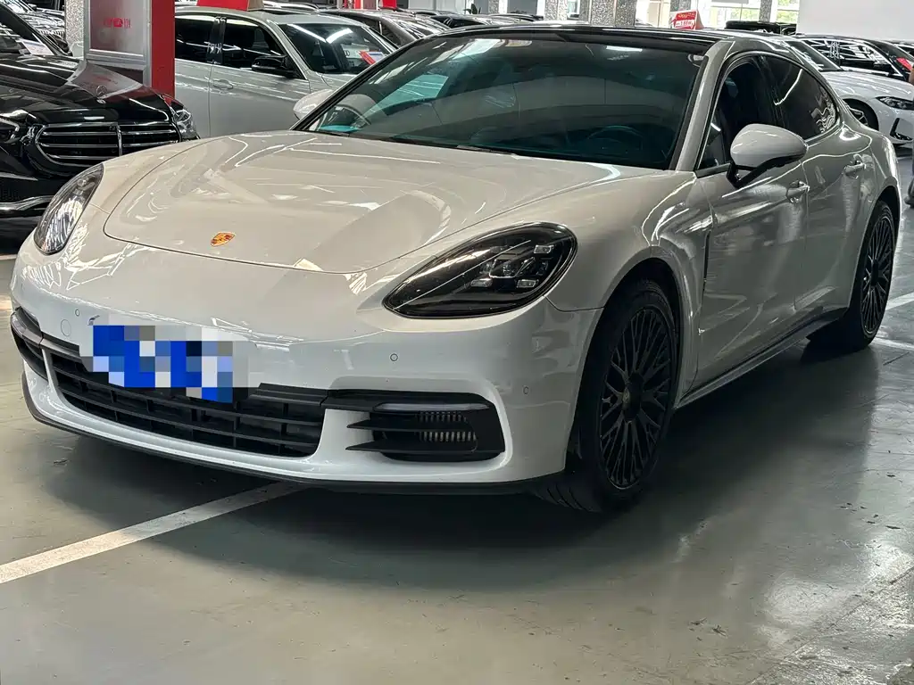 Porsche Panamera 2019