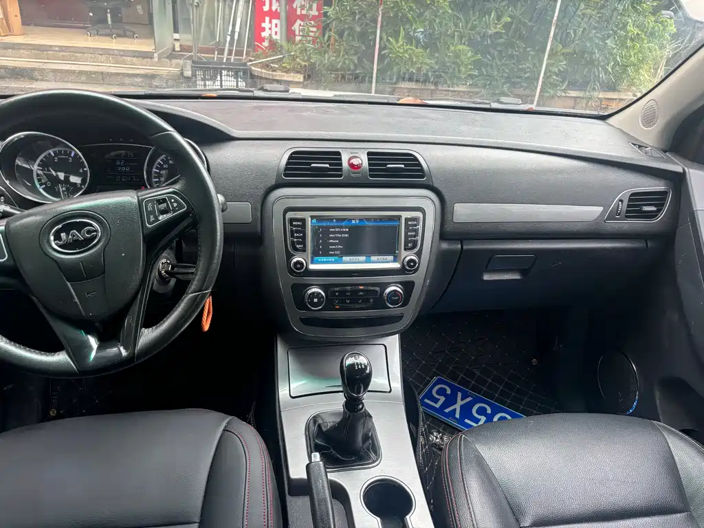 JAC JAC T6 — миниатюра 4