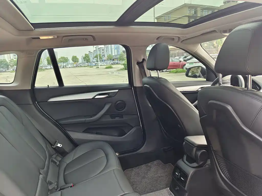 BMW X1 — миниатюра 13