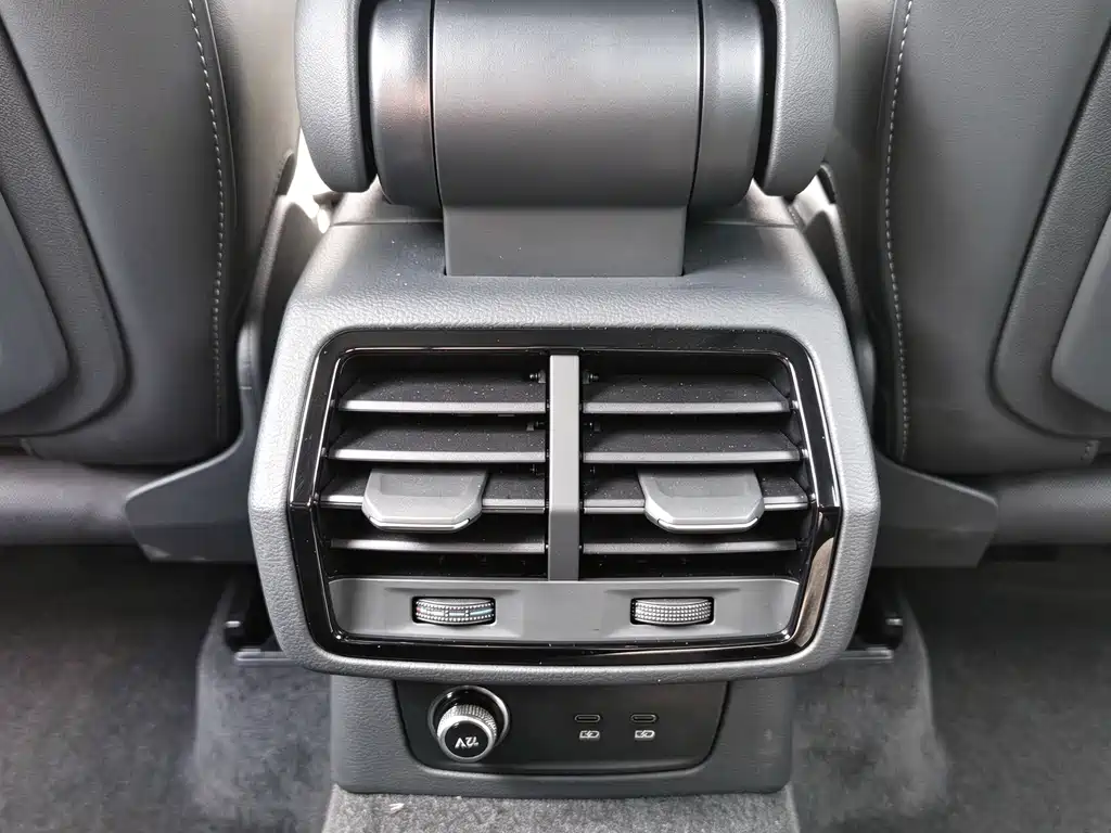 Audi Q3 — миниатюра 20