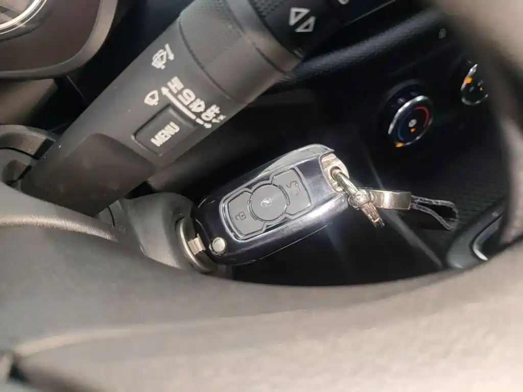 Buick Verano — миниатюра 9