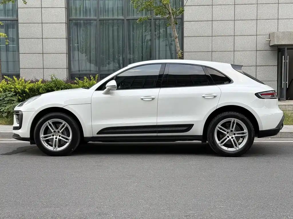 Porsche Macan — миниатюра 4