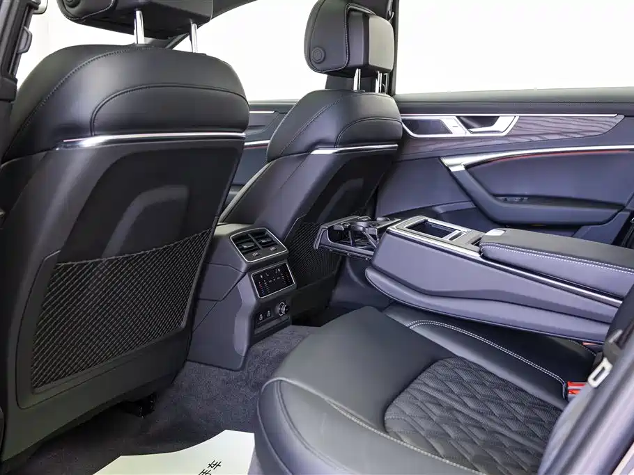 Audi A6L 2025 45 TFSI quattro