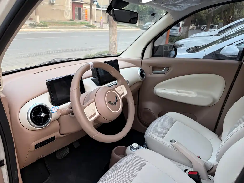 Wuling MINIEV — миниатюра 7