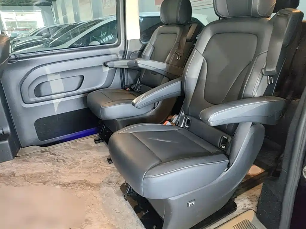 Mercedes-Benz Vito — миниатюра 13