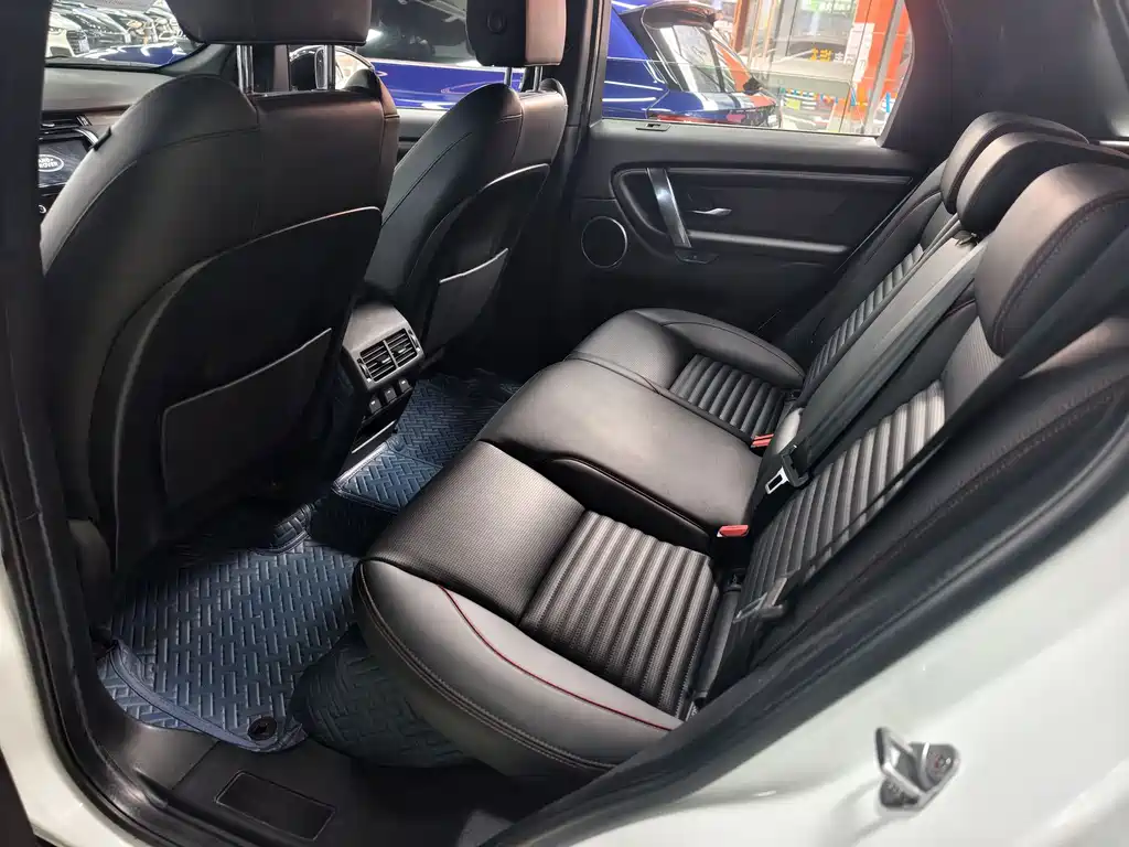 LAND ROVER DISCOVER SPORTS