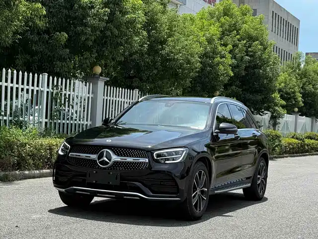 Mercedes-Benz GLC 2021 GLC 260 L 4 MATIC Luxury — фото 1